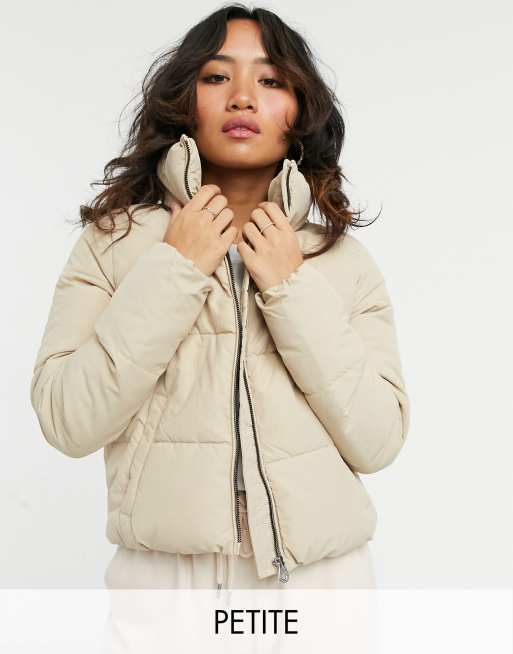 Beige short store puffer jacket