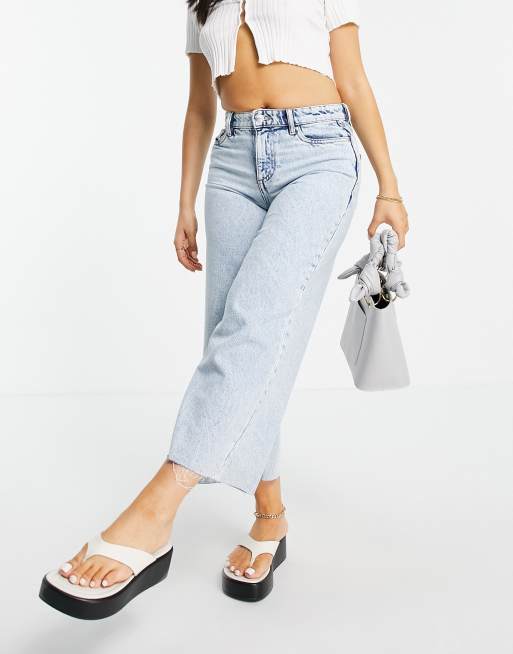 Only Petite Sonny cropped wide-legged jeans with high waist in light blue, 4 of 4