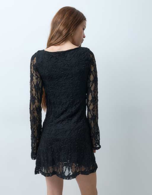 ONLY Petite Spitzen-Minikleid mit langen Ärmeln in Schwarz, 4 von 4
