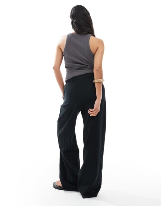 ONLY Petite – Svarta byxor i linnestil med vida ben, 3 av 5