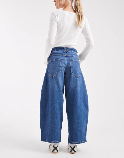 ONLY Petite Tamy barrel jeans in mid blue denim, 3 of 5