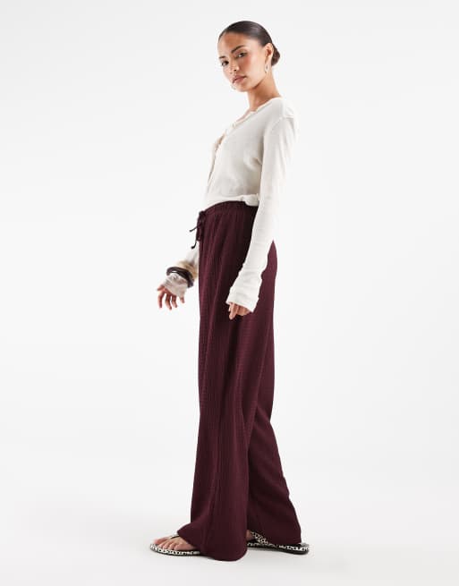 ONLY Petite textured wide leg trousers in dark plum, 2 of 5