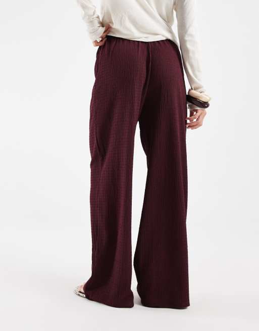 ONLY Petite textured wide leg trousers in dark plum, 3 of 5