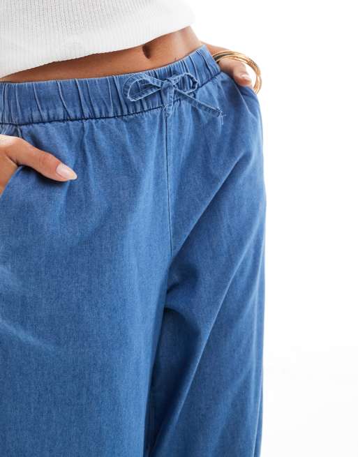 ONLY Petite tie waist wide leg denim pants in mid blue, 2 of 5