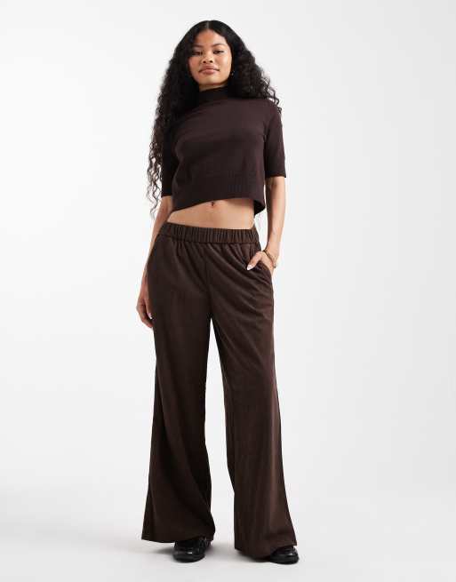 ONLY Petite – Weit geschnittene Schlupfhose aus Cord in Braun, 3 von 5