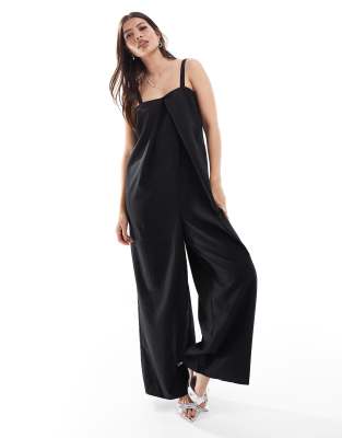 pleat detail wide leg jumpsuit in black