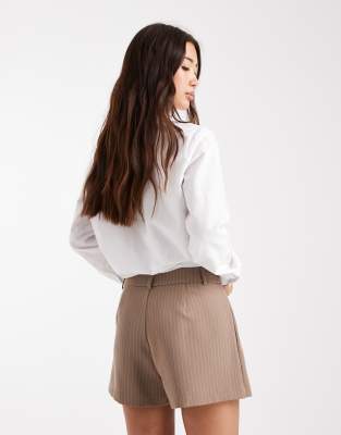 Only Pleated Mini Skort Brown Pinstripe In Brown
