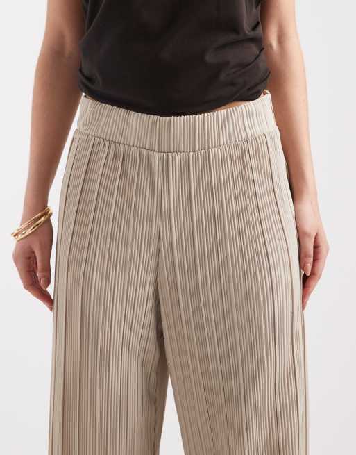 ONLY plissé wide leg pants in cream, 4 of 5