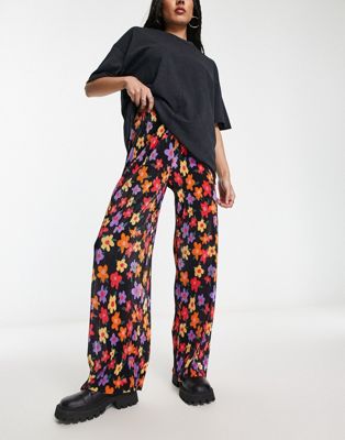 Only plisse wide leg trouser in multi floral