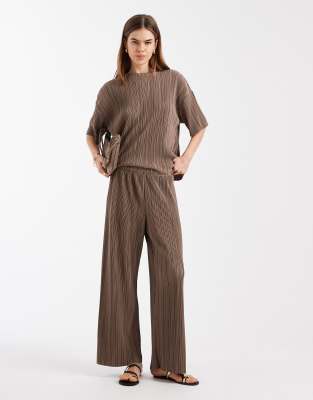 ONLY - Plissierte Hose in Hellbraun mit weitem Bein, Kombiteil-Brown