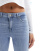 Thumbnail 2 van 5