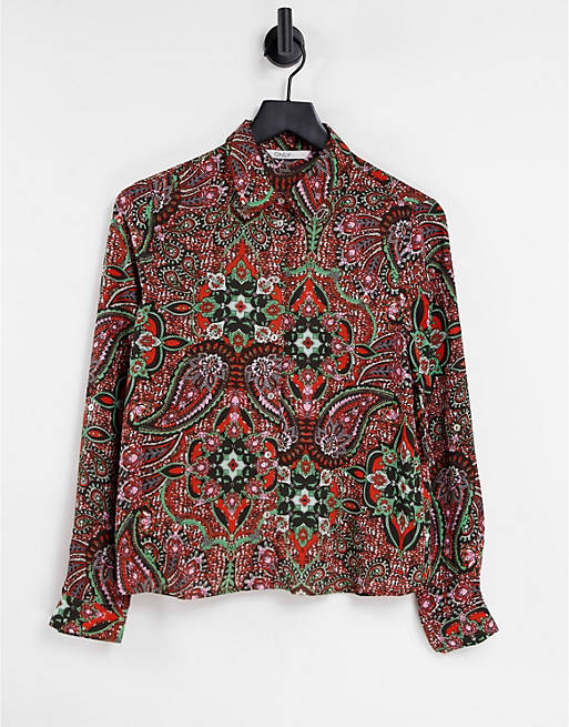Only printed shirt in paisley
