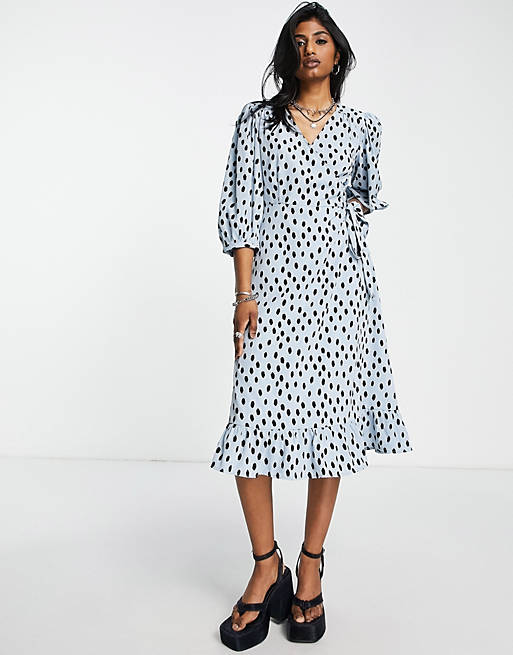 Only puff sleeve wrap midi dress in blue spot