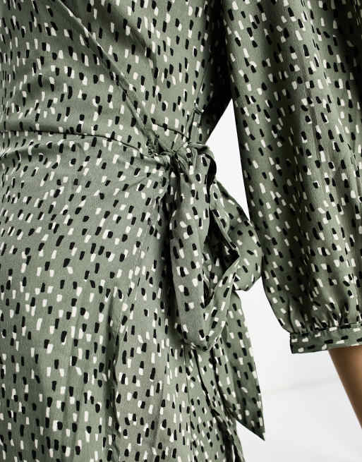 Only puff sleeve wrap midi dress in green spot