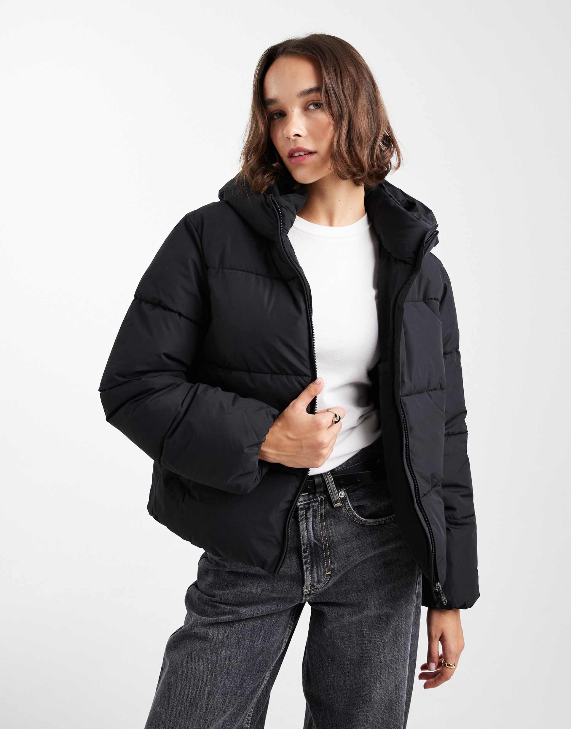 only puffer jacket with hood in black