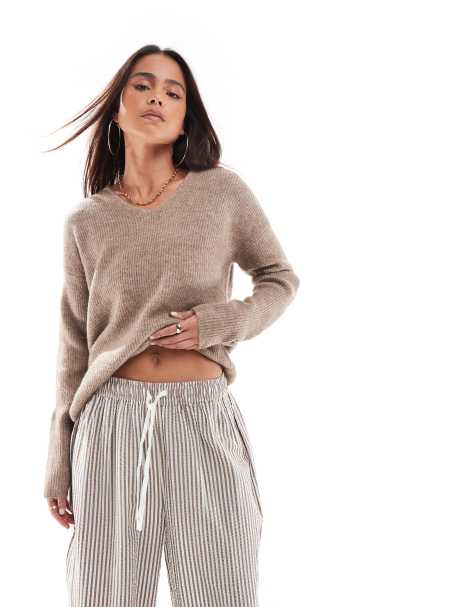 Only – Pullover in Braun meliert mit V-Ausschnitt - view 1