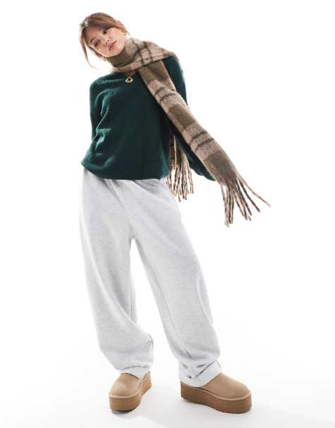 Only – Pullover in Dunkelgrün meliert mit V-Ausschnitt - view 1