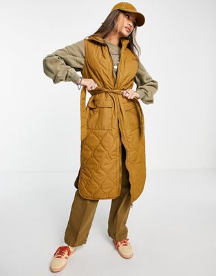 Only quilted ultra longline belted gilet in camel