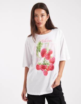 Only Raspberry Graphic Oversized T-shirt In White