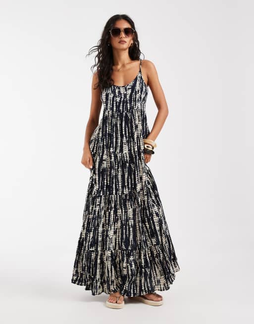 Only - Robe longue à volants étagés avec imprimé abstrait - Bleu marine