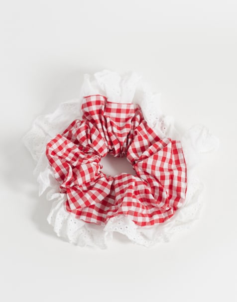 ONLY – Röda, ginghamrutiga hårsnoddar i broderie anglaise - view 1