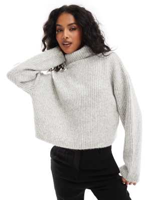 roll neck sweater in light gray melange