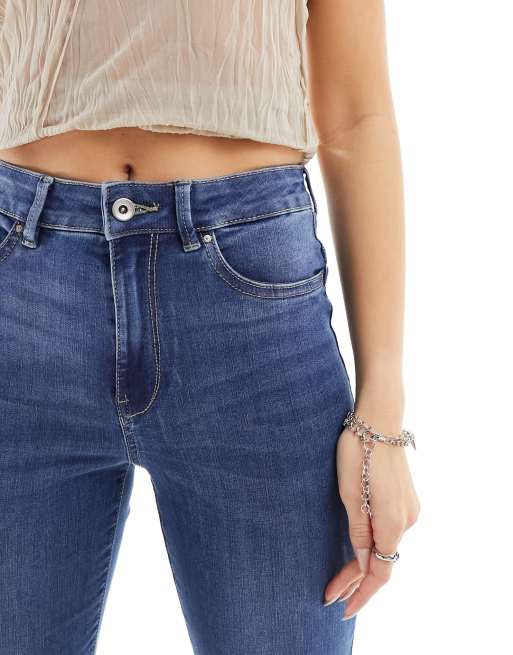ONLY – Rose – Schlagjeans mit hohem Bund in mittelblauer Waschung, 5 von 5