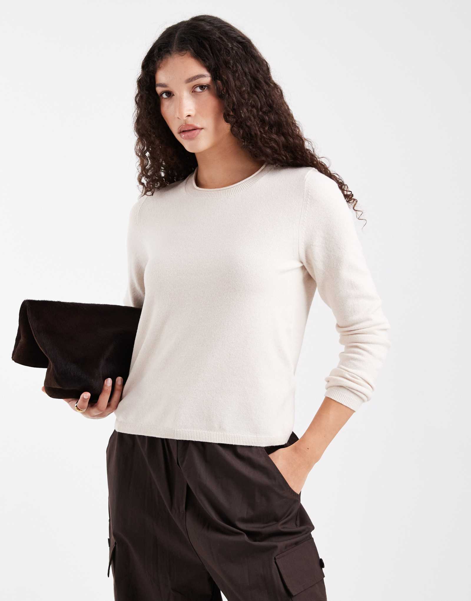 Трикотажный топ кремового цвета с круглым вырезом ONLY