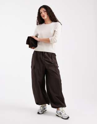 Only Round Neck Knit Top In White