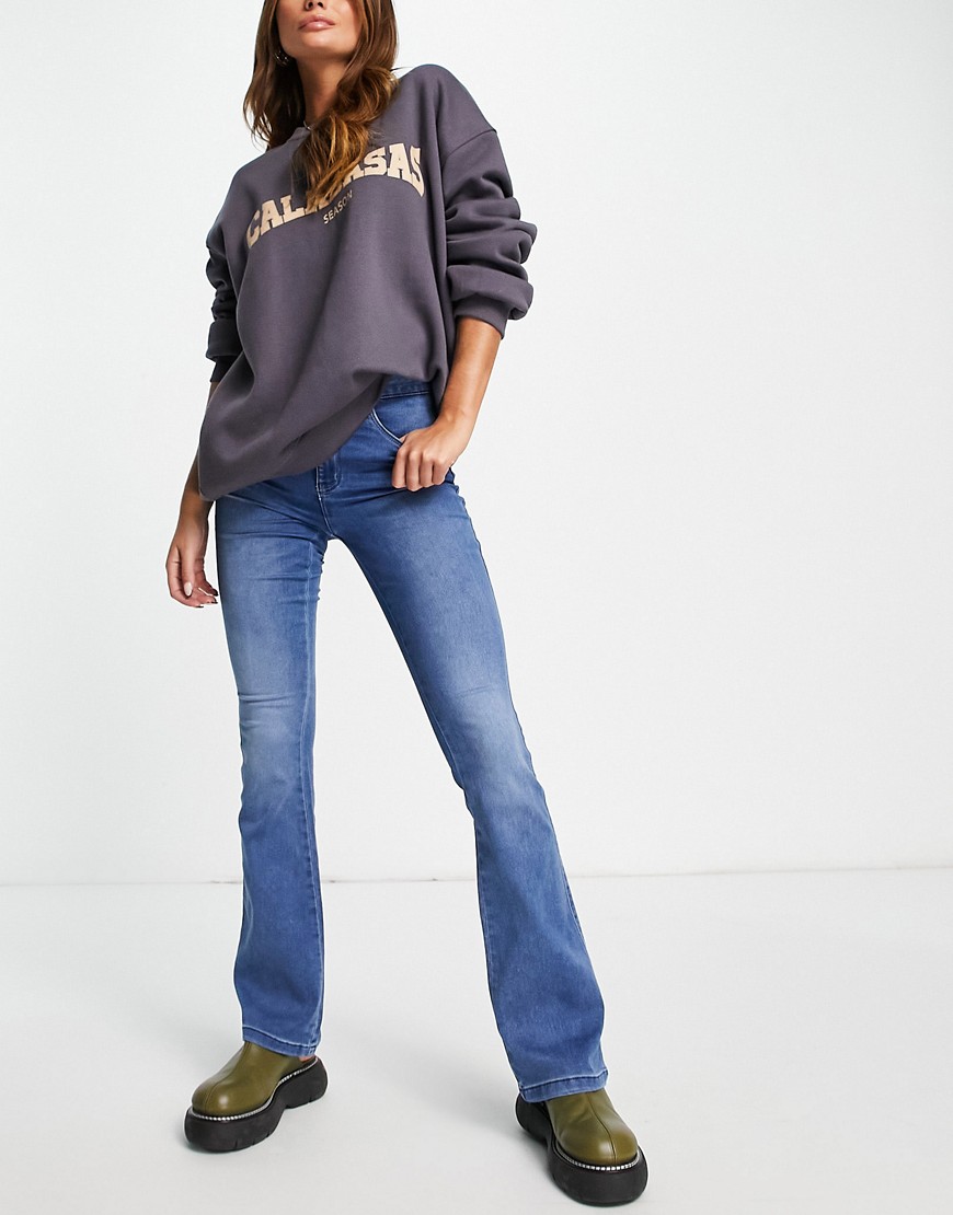 Only Royal kick flare jeans in mid blue-Blues