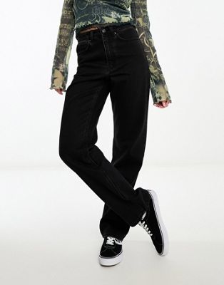 Only Sara straight leg raw hem jeans in washed black - ASOS Price Checker