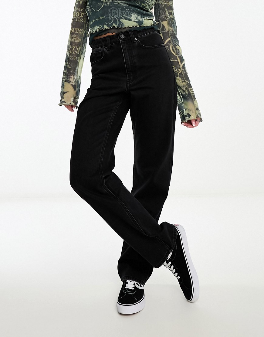 Only Sara straight leg raw hem jeans in washed black
