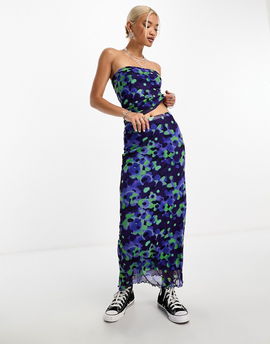 Only scallop edge mesh maxi skirt co-ord in blue floral