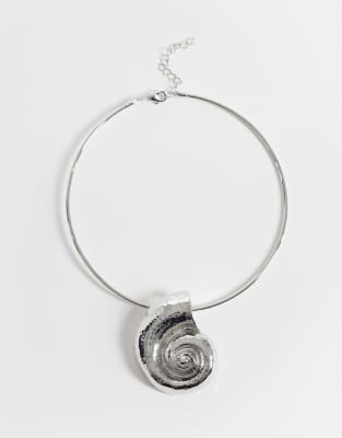 Only Seashell Necklace In Red