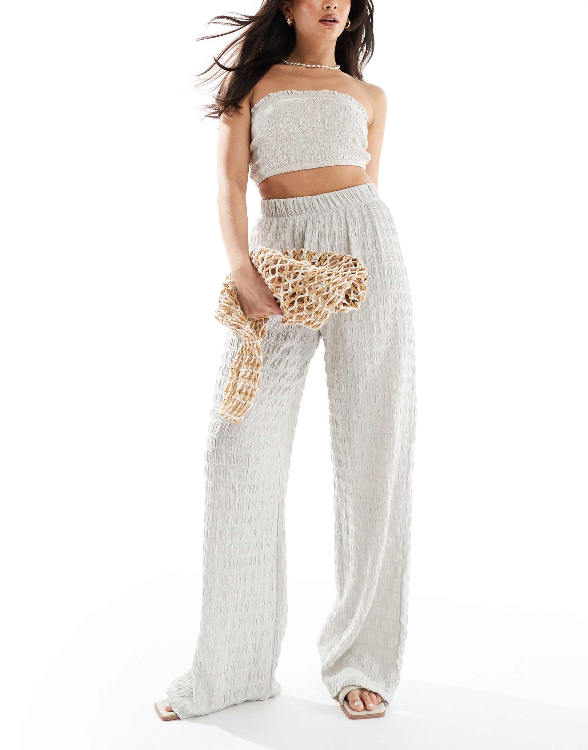 only seersucker wide leg pants in ice gray