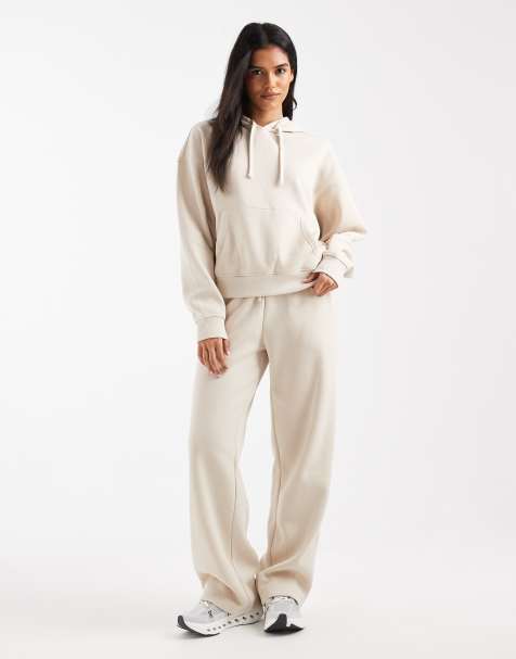 ONLY – Set aus Sweatstoff in Steinbeige - view 1