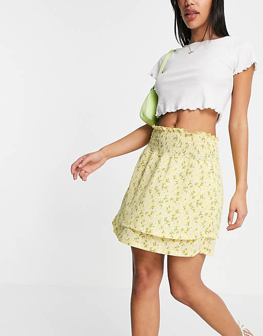 Only shirred skirt with frill hem in yellow ditsy floral