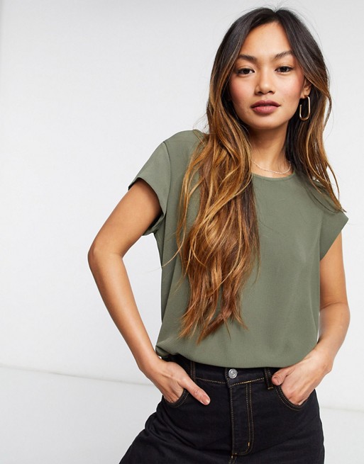Only short sleeve woven top in kalamata green