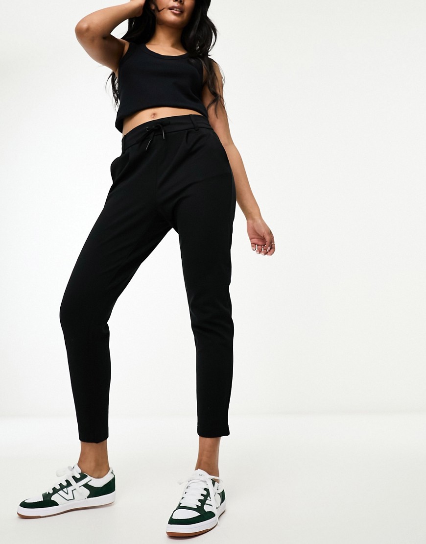 ONLY slim fit cropped trousers in black