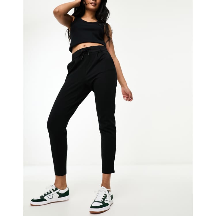 Only slim fit cropped trousers in black ASOS