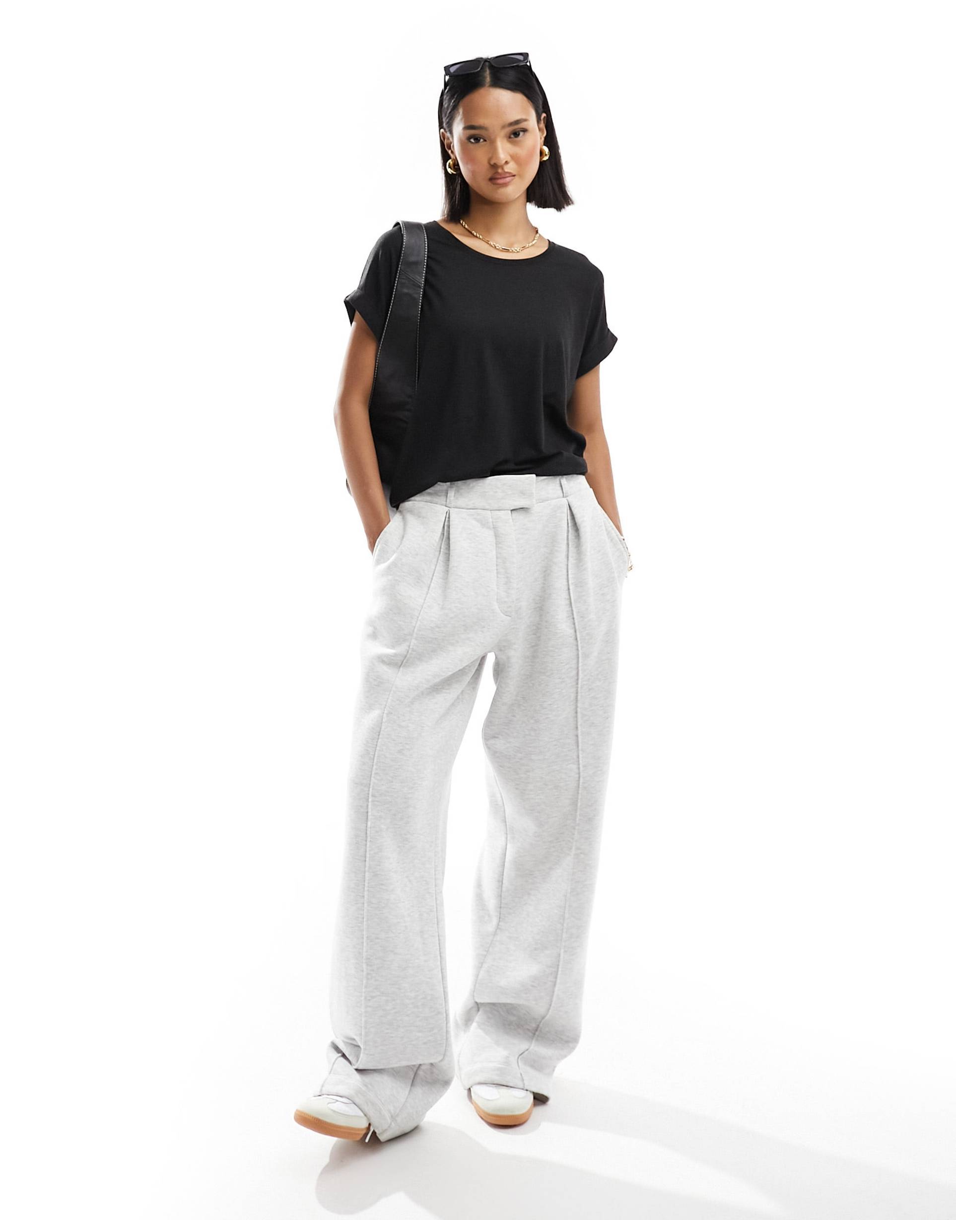 only soft round neck t-shirt in charcoal melange