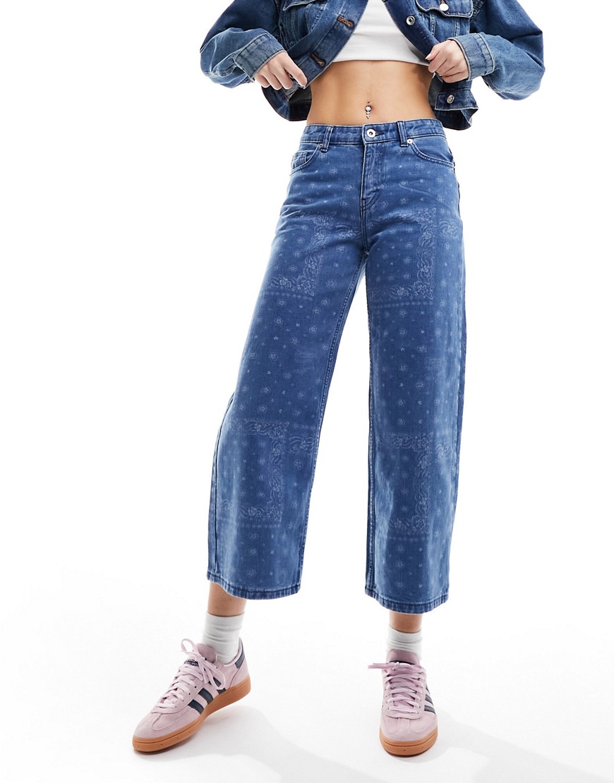 Only Sonny cropped wide leg jeans in bandana print-Blue