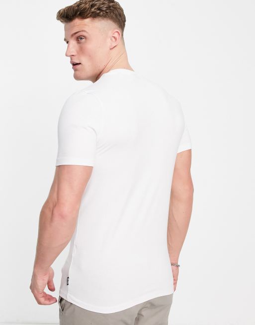 ONLY & SONS 2 pack crew neck t-shirts in white, 3 of 4