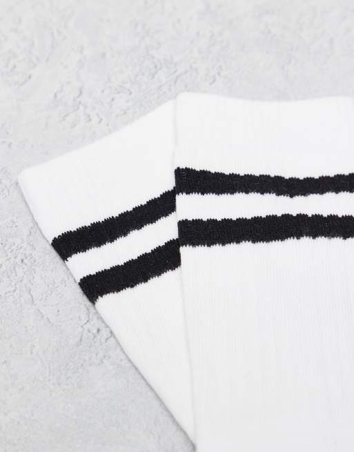 ONLY & SONS 2 pack socks in white with black stripe, 2 of 3