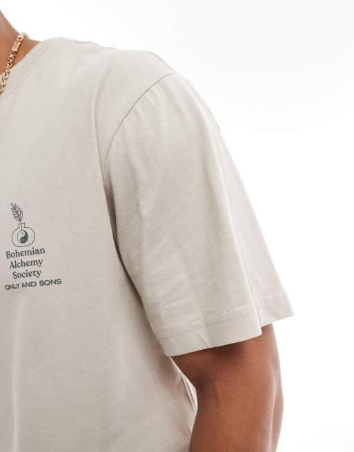 Only & Sons – Beige, avslappnad t-shirt med 'bohemian'-tryck baktill, 3 av 4