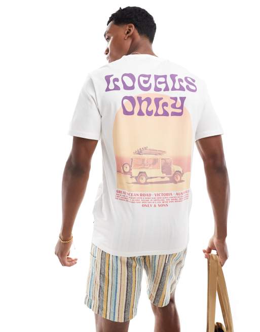 ONLY & SONS – Biały T-shirt o regularnym kroju z nadrukiem na plecach „Locals Only“