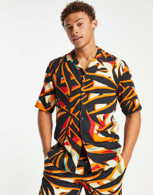 Only & Sons - Camicia a maniche corte arancione con stampa grande di palme in coordinato