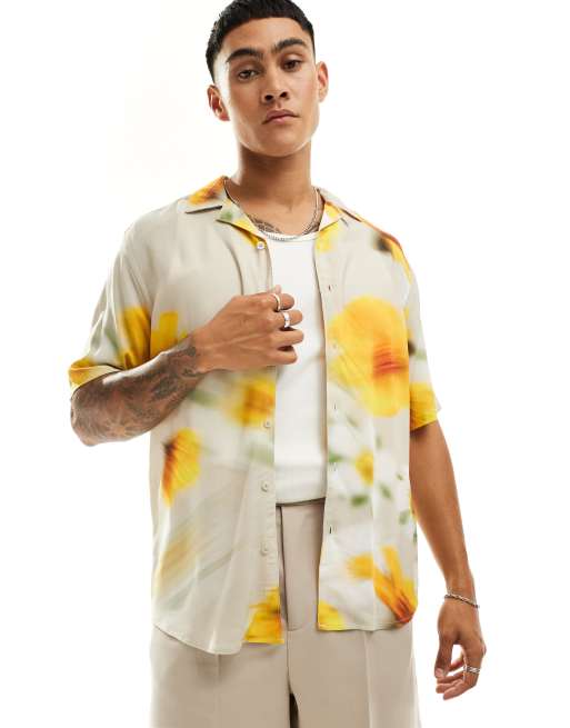 ONLY & SONS - Camicia in viscosa beige con stampa a fiori sfocata e colletto con rever