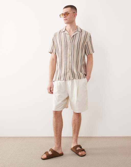 ONLY & SONS - Camicia testurizzata marrone chiaro a righe con colletto a rever, 3 di 5