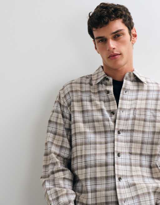 ONLY & SONS camisa holgada a cuadros crema y marrón, 3 de 5